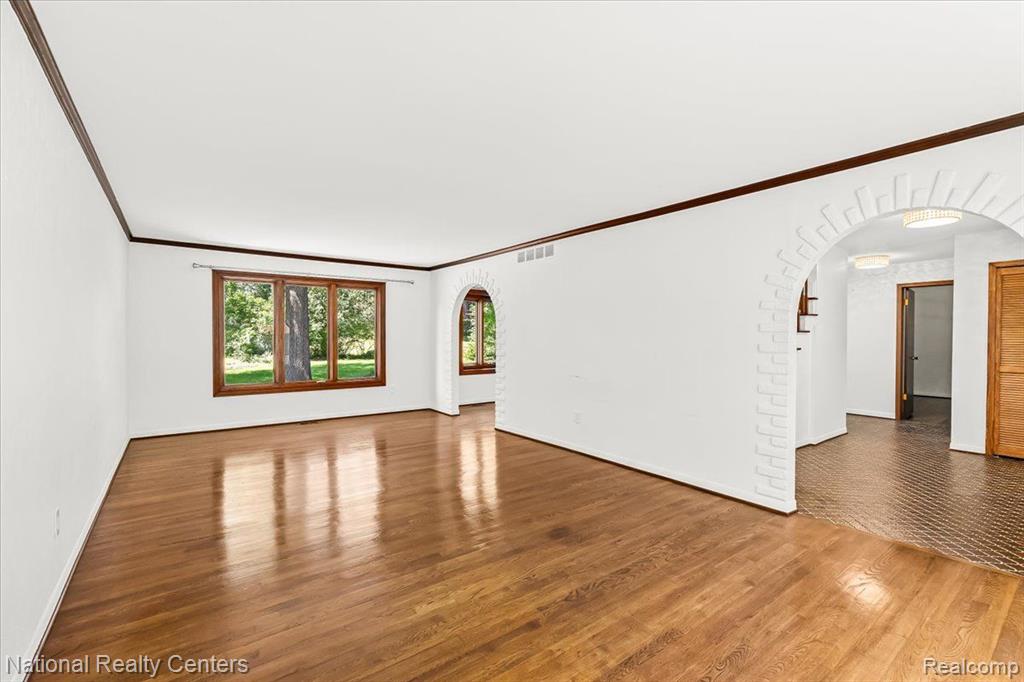 4258 WESTOVER Drive, West Bloomfield, MI 48323 — Photo 18