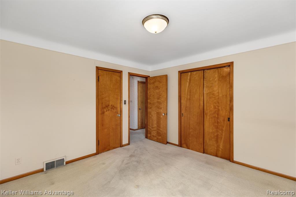 7320 Colonial Street, Dearborn Heights, MI 48127 — Photo 19
