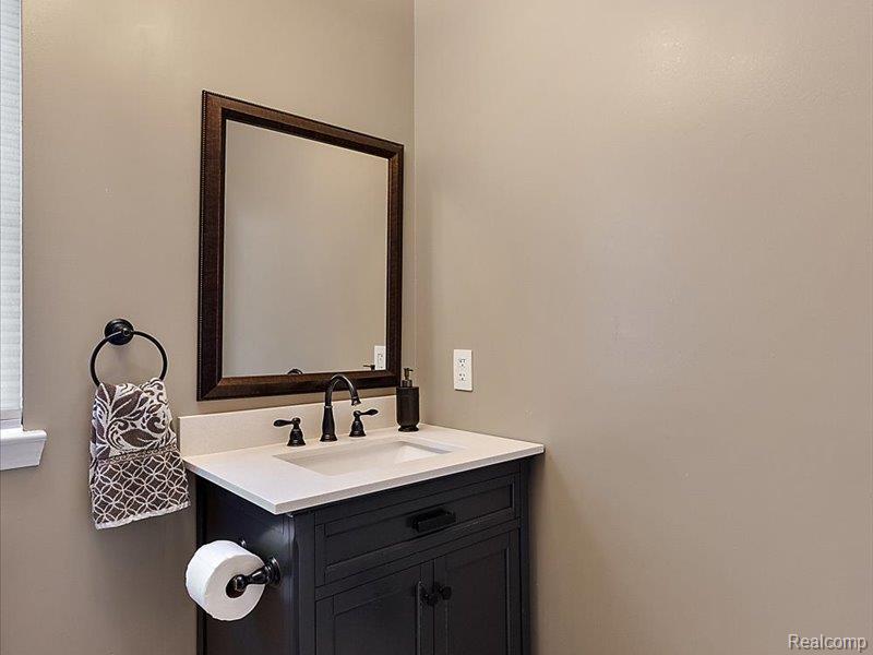 4884 Georgetown Drive, Rochester, MI 48306 — Photo 62