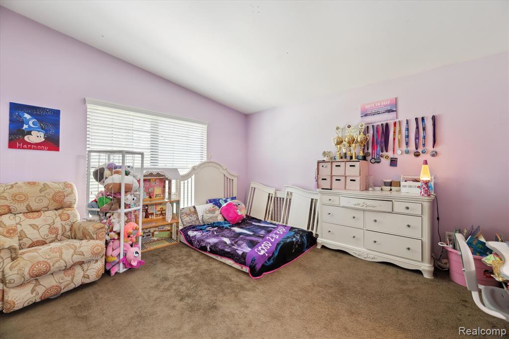 38819 Country Circle, Farmington Hills, MI 48331 — Photo 12