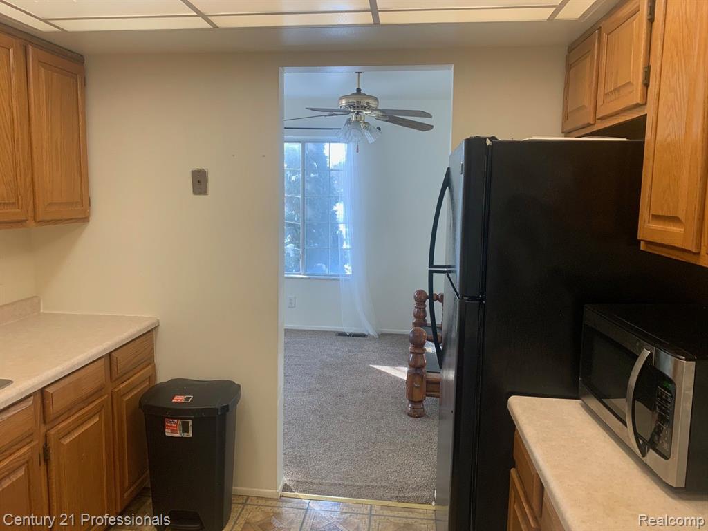 616 E Fox Hills Drive, Bloomfield Hills, MI 48304 — Photo 6