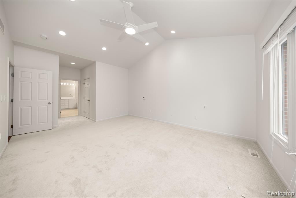 7258 CRACKLING CREEK Circle, West Bloomfield, MI — Photo 20
