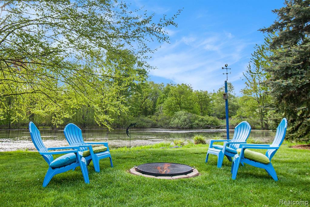6457 Grand Circle Drive, Brighton, MI 48116 — Photo 25