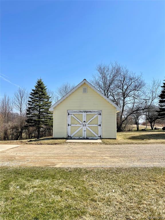 3914 Golf Vista Drive, Lapeer, MI 48446 — Photo 3