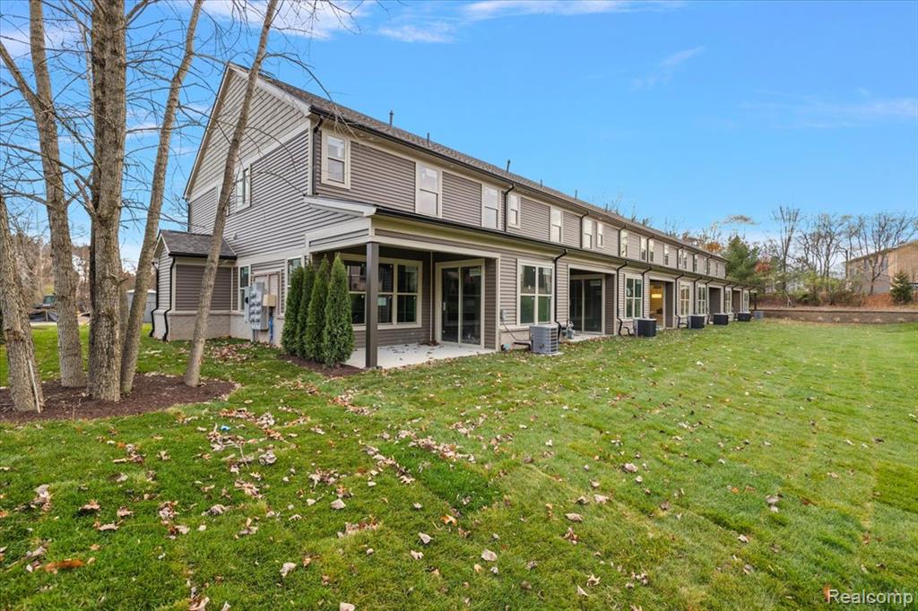 11374 Langfeld Spur, Brighton, MI, 48116