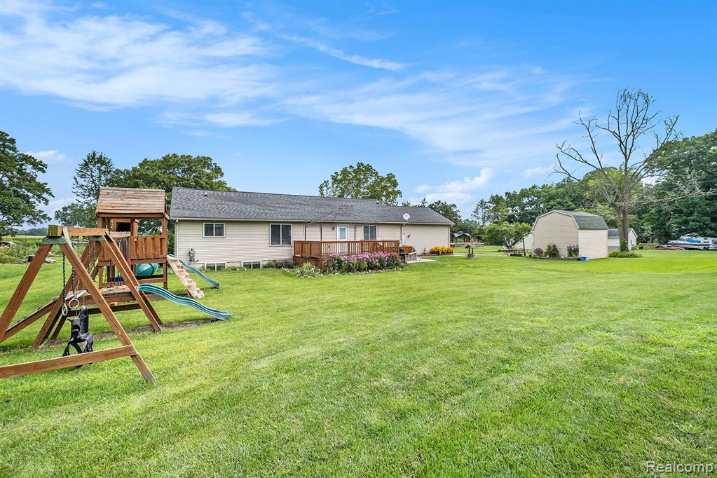 701 CHASE LAKE Road, Howell, MI 48855 — Photo 23