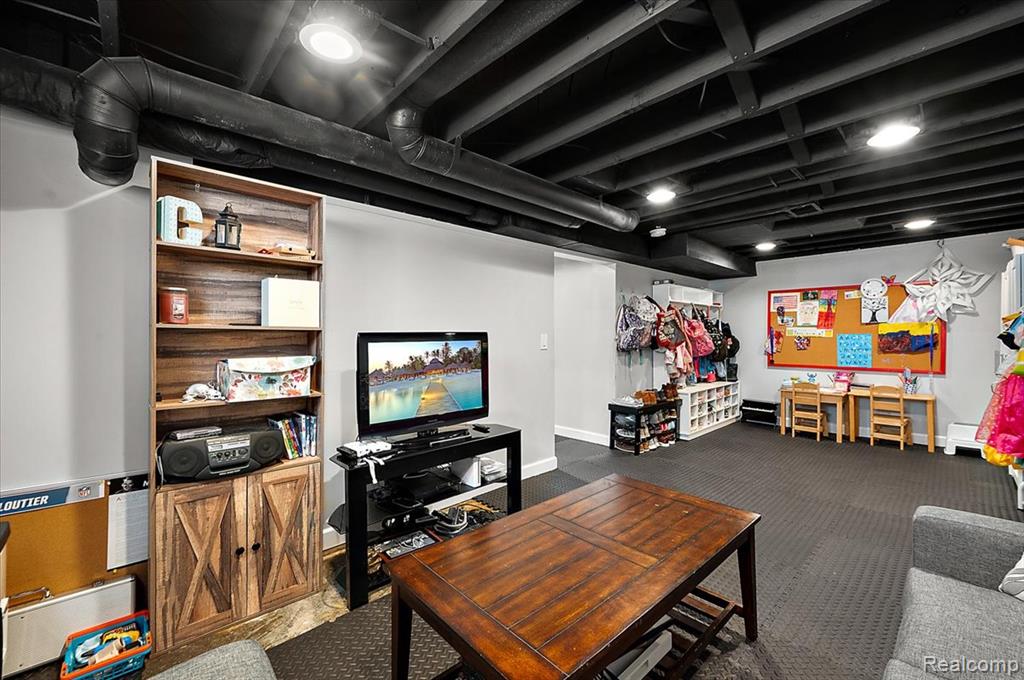1275 Dorothea Road, Berkley, MI 48072 — Photo 48