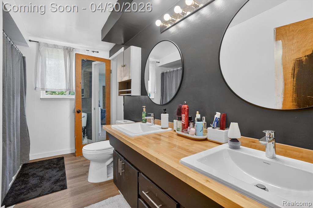 2141 E Hill Road, Grand Blanc, MI 48439 — Photo 16