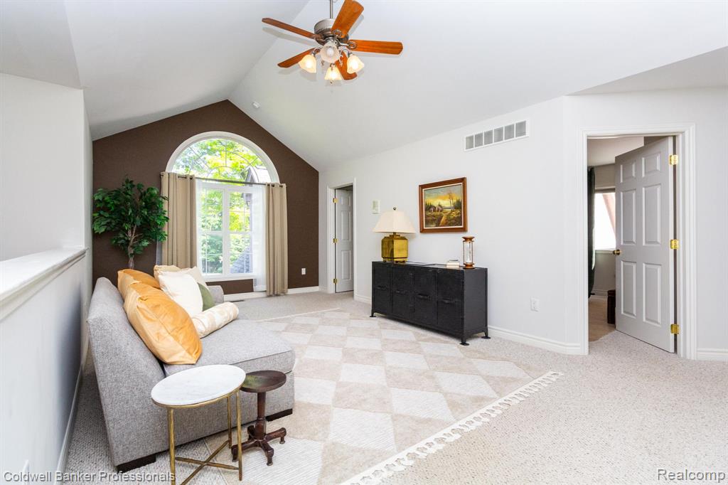 15317 Oak Hollow Drive, Holly, MI 48442 — Photo 23