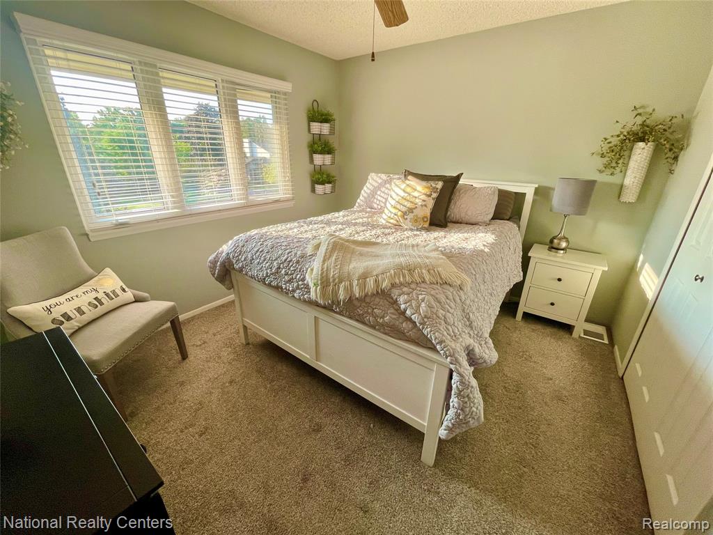 48104 COLONY FARM CIR, Plymouth, MI 48170 — Photo 43