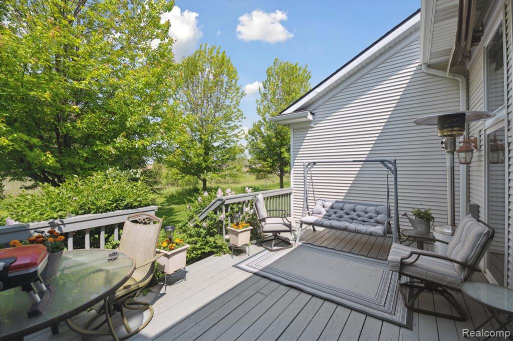 10172 Clarkshire Court, South Lyon, MI 48178 — Photo 38
