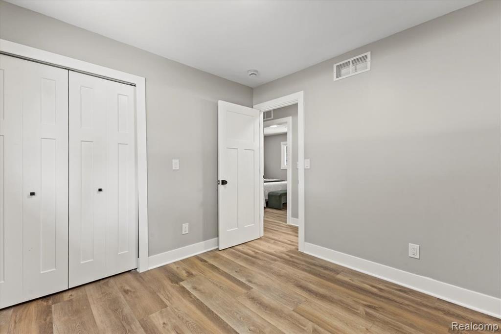 5698 Everest Drive, Clarkston, MI — Photo 17