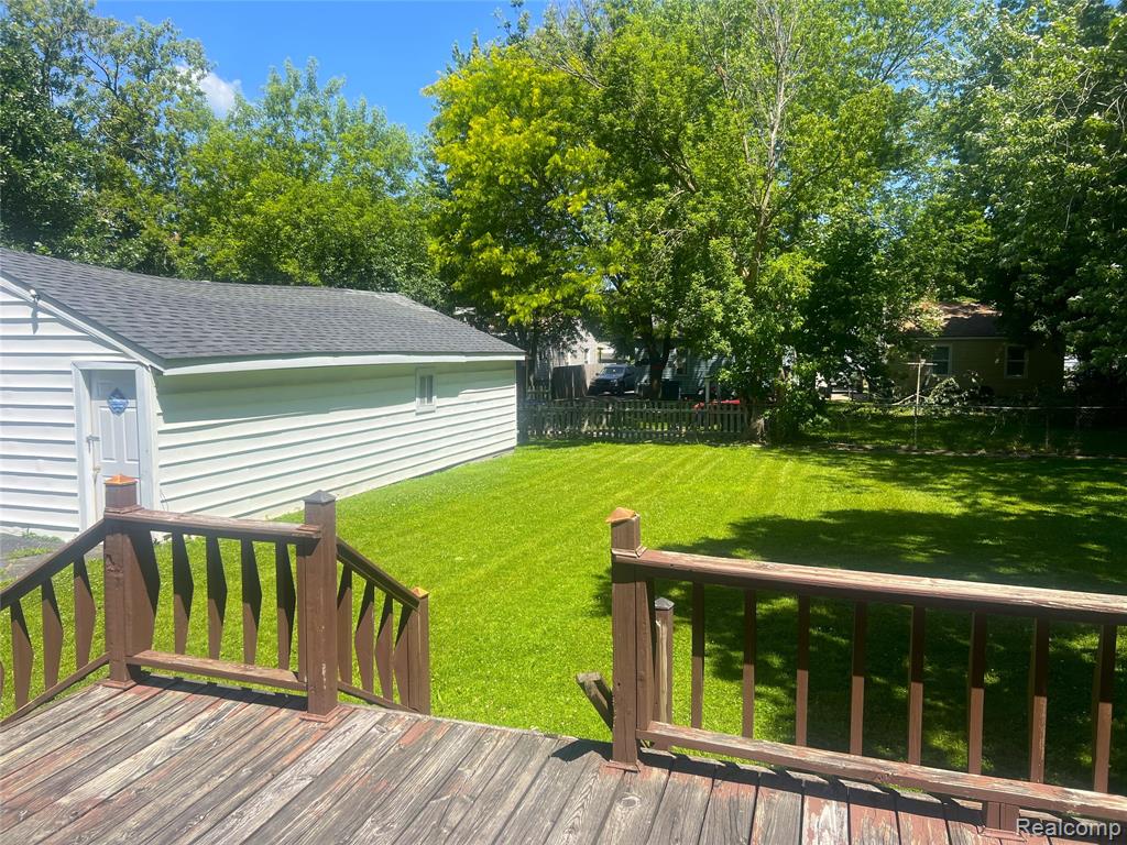 3918 Whitney Avenue, Flint, MI 48532 — Photo 18