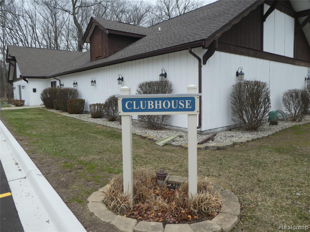 7482 Woodview Street, 4, Westland, MI — Photo 46
