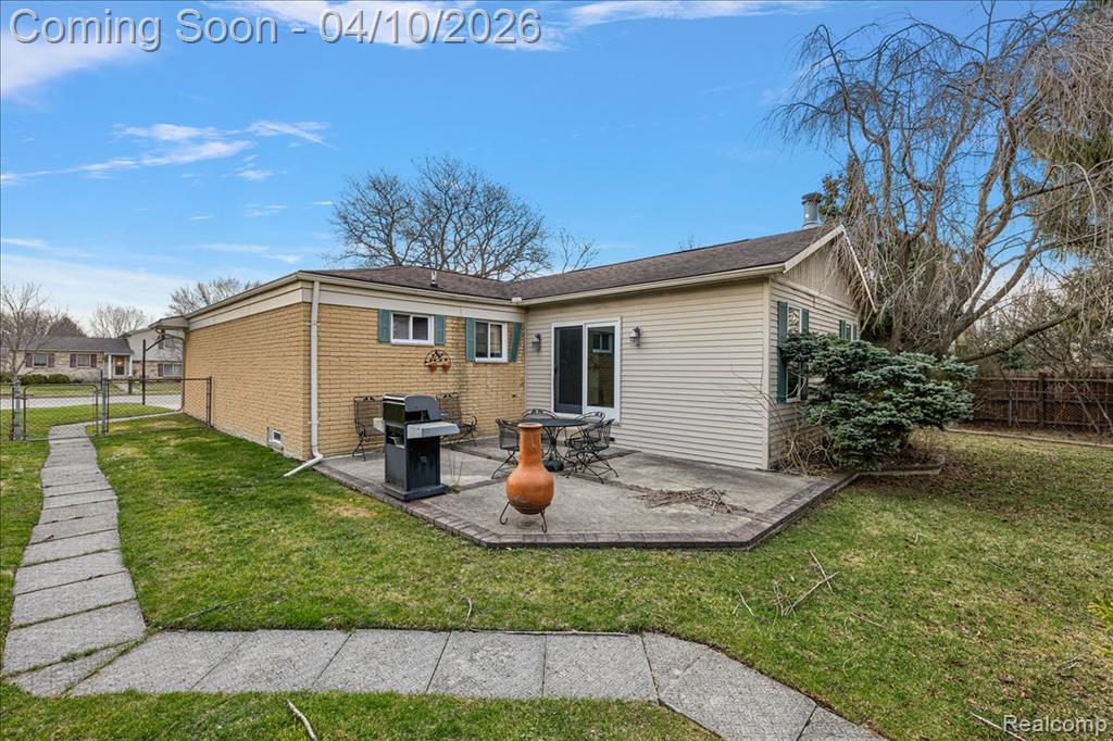 19246 Todd Drive, Clinton Twp, MI 48038 — Photo 27