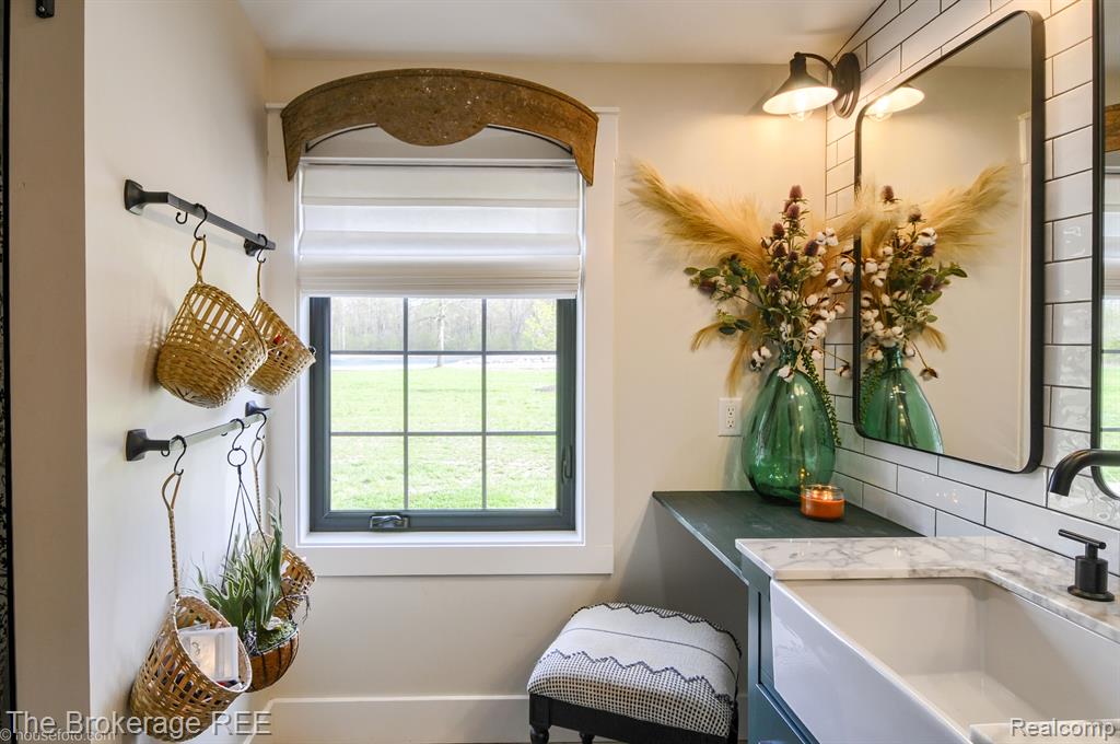 6179 W CARPENTER Road, Flushing, MI 48433 — Photo 49