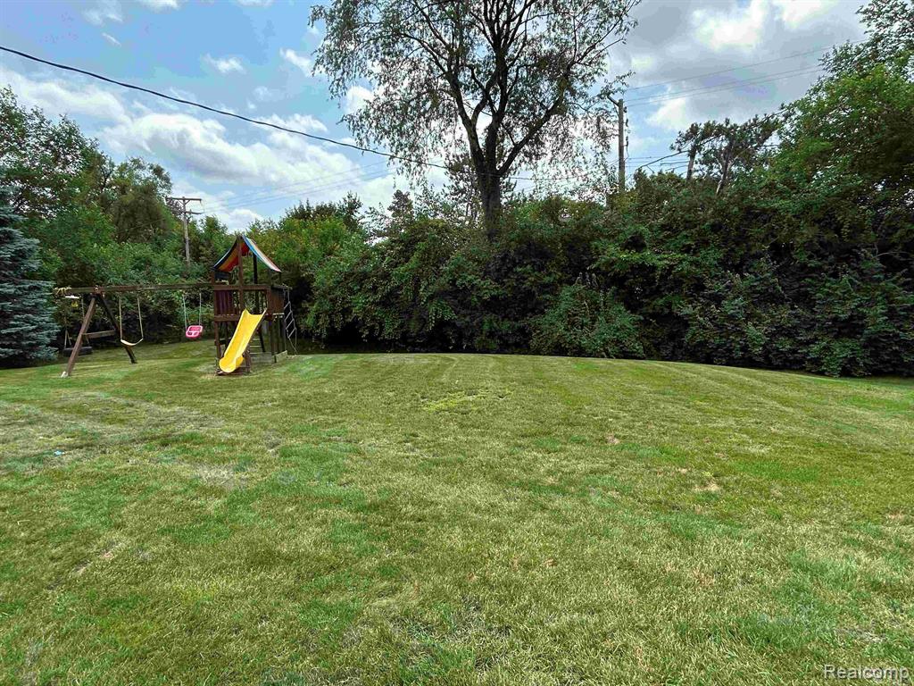 5940 BURNHAM Road, Bloomfield Hills, MI 48302 — Photo 3