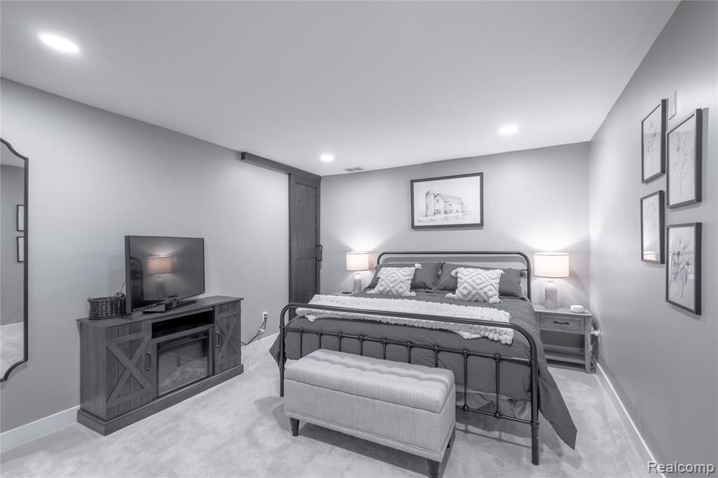 9154 Rotondo Drive, Howell, MI 48855 — Photo 33