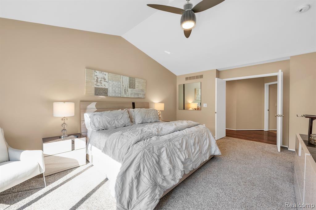 5039 LAGOONS Circle S, West Bloomfield, MI 48323 — Photo 23