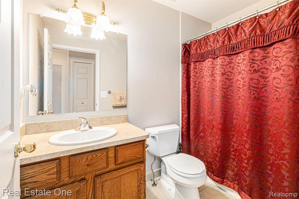 1153 ANDOVER Circle, Commerce Twp, MI 48390 — Photo 22