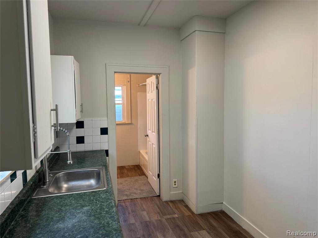 6319 Minock Street, Detroit, MI 48228 — Photo 8