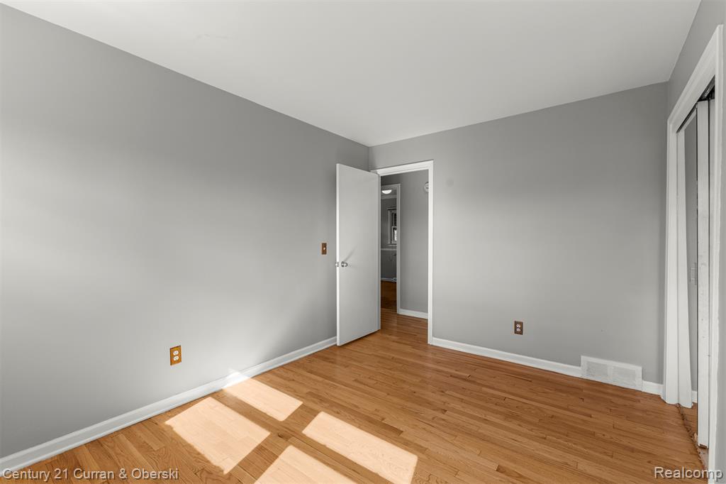 8821 Royal Grand, Redford, MI 48239 — Photo 14