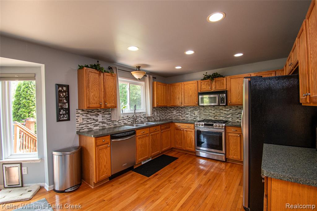 51610 Promenade Lane, New Baltimore, MI 48047 — Photo 18