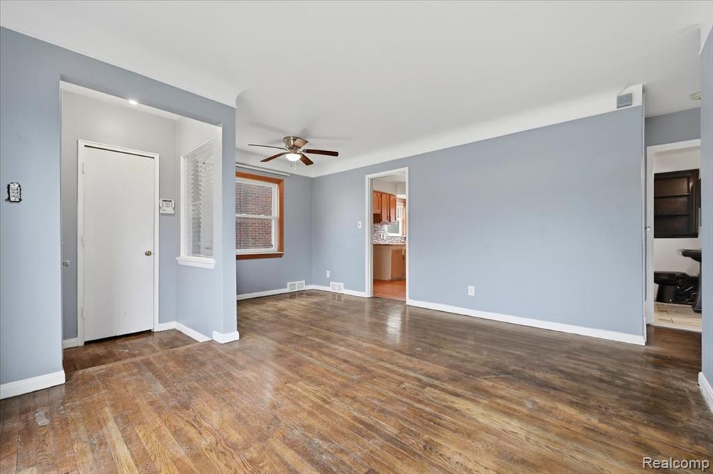 9193 Rutherford Street, Detroit, MI 48228 — Photo 3