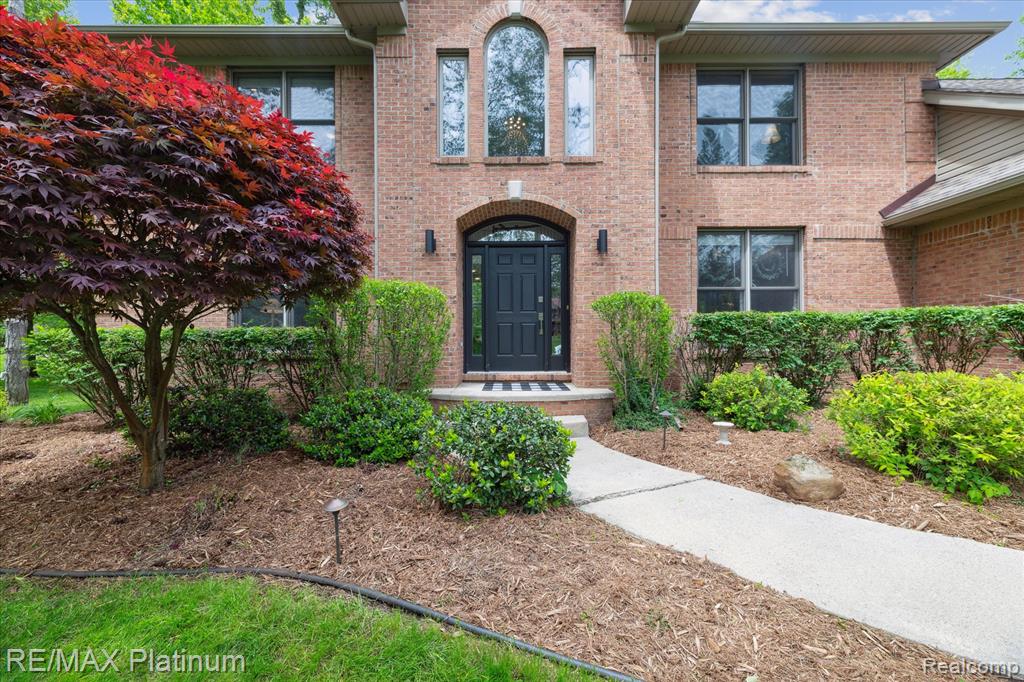 4298 EMU Drive, Pinckney, MI 48169 — Photo 2