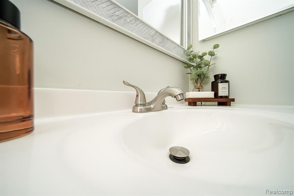 5445 Frankwill Avenue, Clarkston, MI — Photo 53