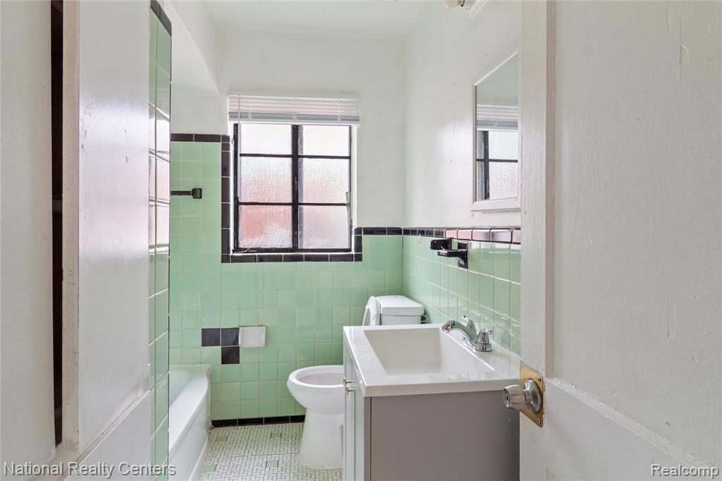 5981 University Place, Detroit, MI 48224 — Photo 11