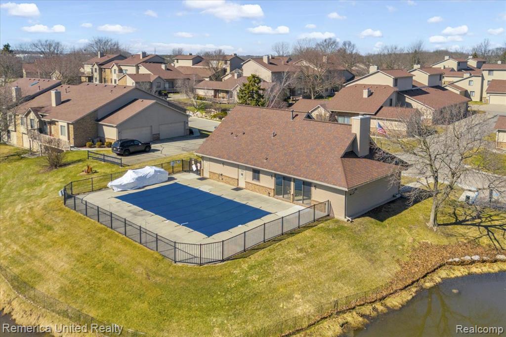 7968 Lawrence, West Bloomfield, MI — Photo 44
