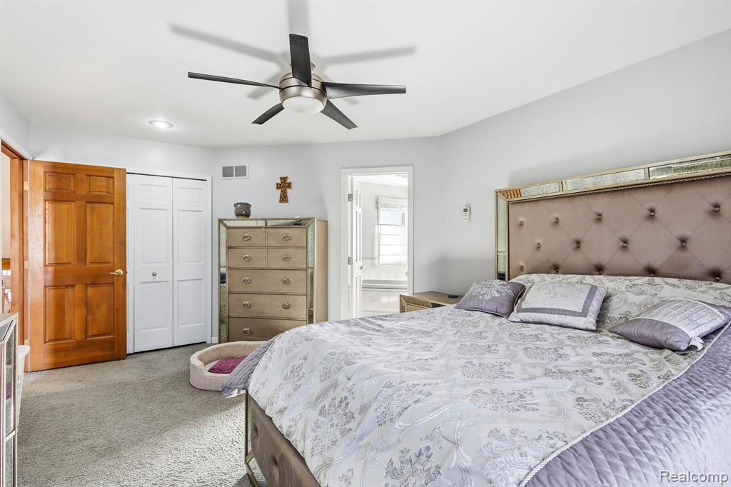 39810 Wilmette Drive, Sterling Heights, MI 48313 — Photo 22
