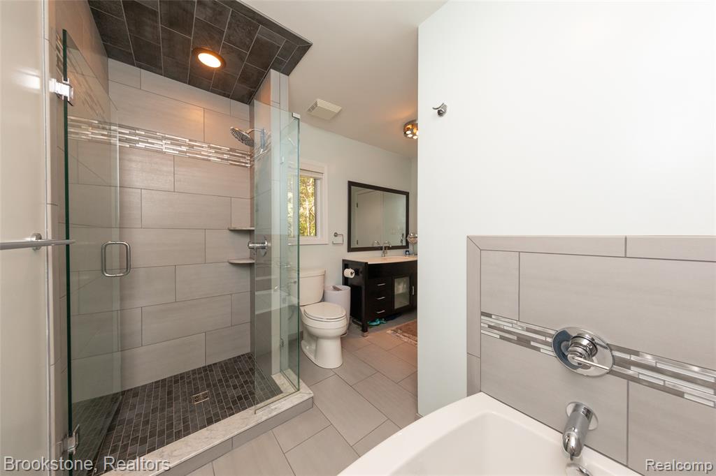 5944 WATERFORD HILL, Clarkston, MI — Photo 34