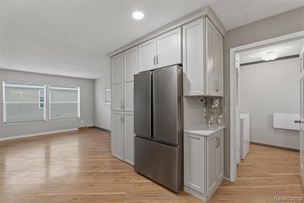 11798 Willoway Court, South Lyon, MI 48178 — Photo 14
