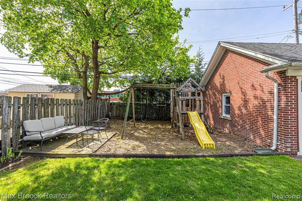 916 Knox Street, Birmingham, MI 48009 — Photo 33