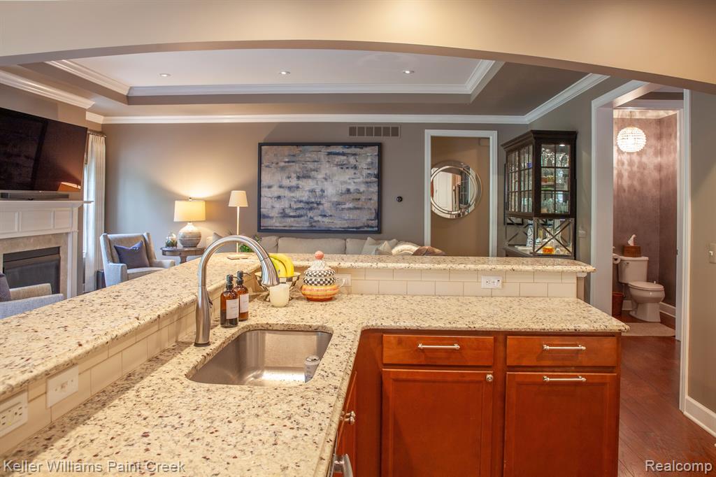 5514 WOODFALL Road, Clarkston, MI 48348 — Photo 8