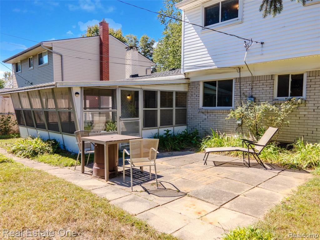 41744 Mae Wood Drive, Sterling Heights, MI 48313 — Photo 10