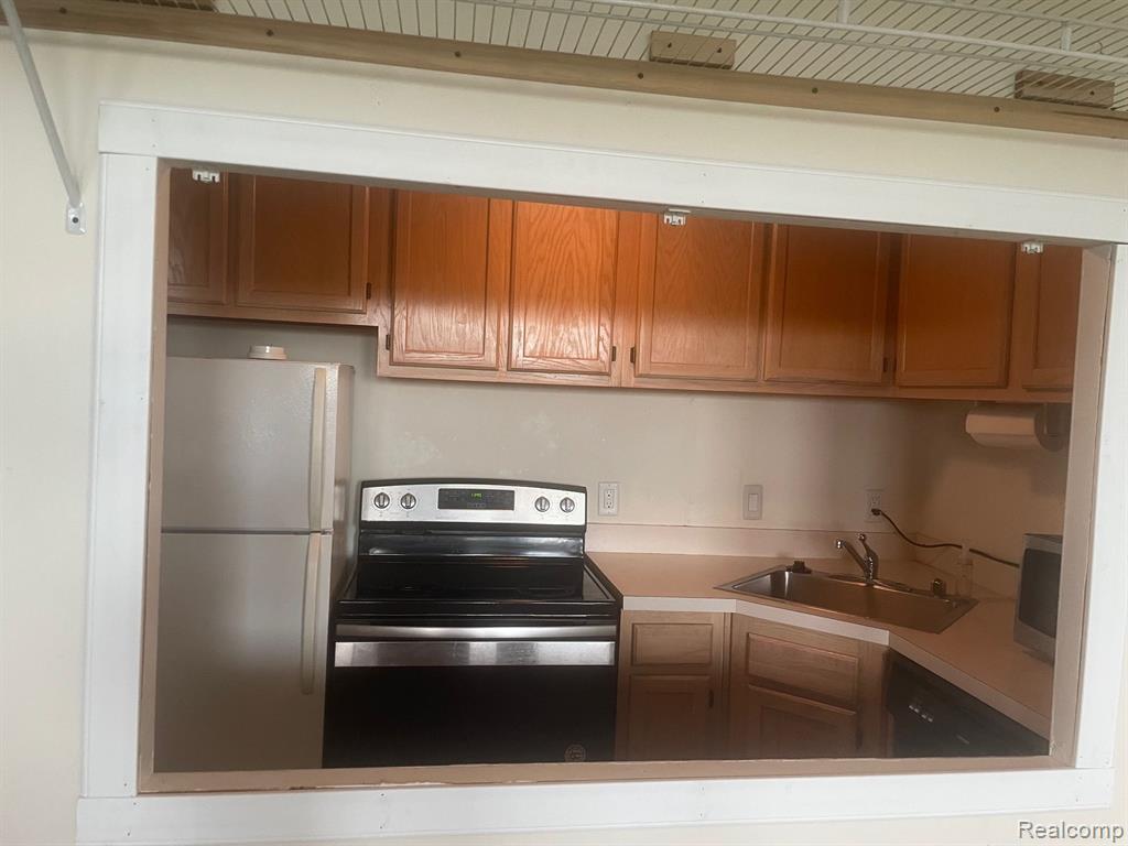 22700 GARRISON Street, 810, Dearborn, MI 48124 — Photo 12