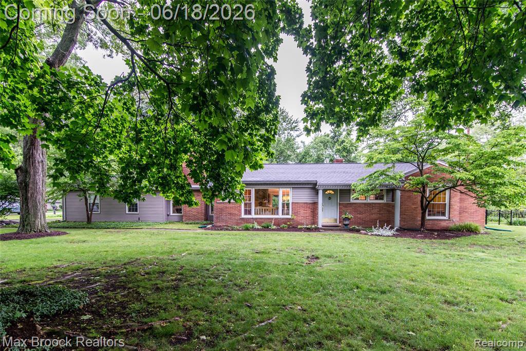 6799 E Dartmoor Road, West Bloomfield, MI — Photo 36