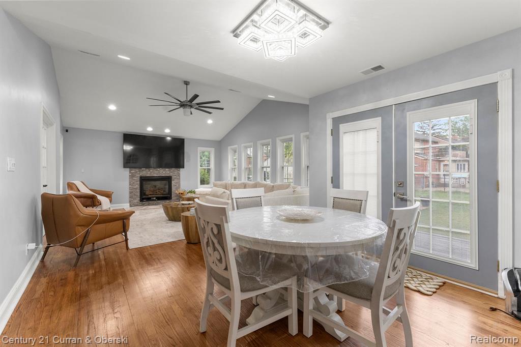 828 MERIDAN Street, Dearborn, MI 48124 — Photo 14