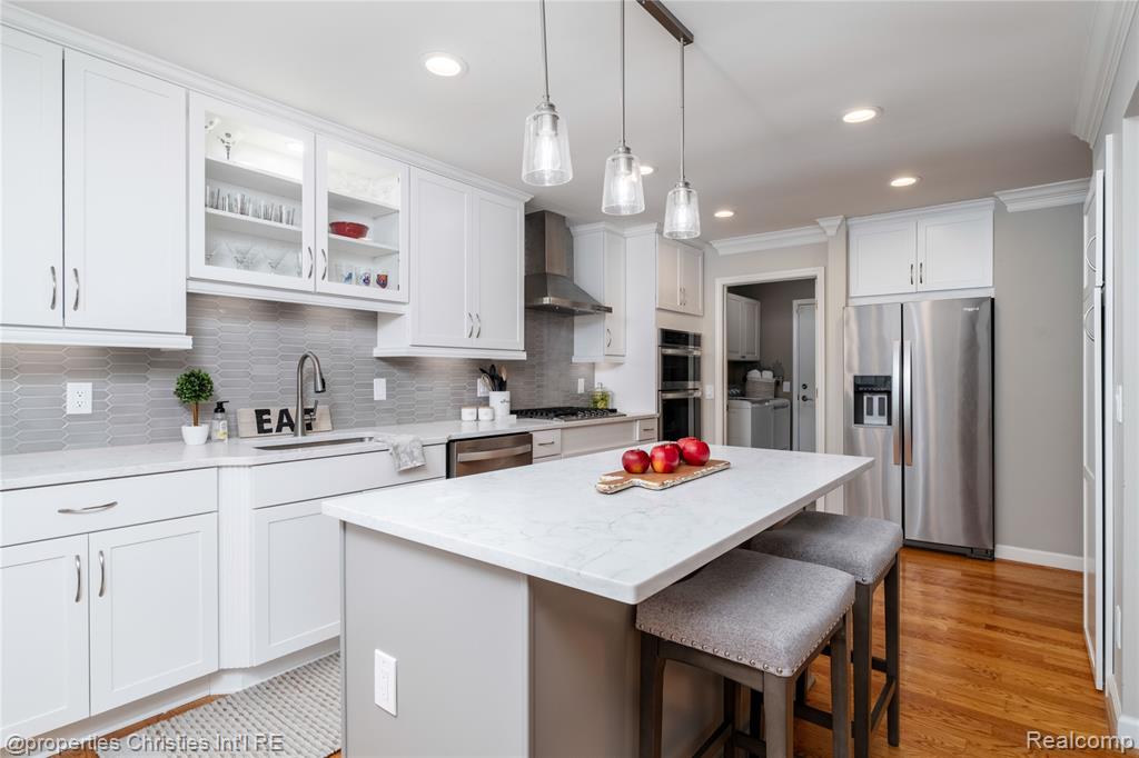 437 Covington Court, 68, Northville, MI 48168 — Photo 11