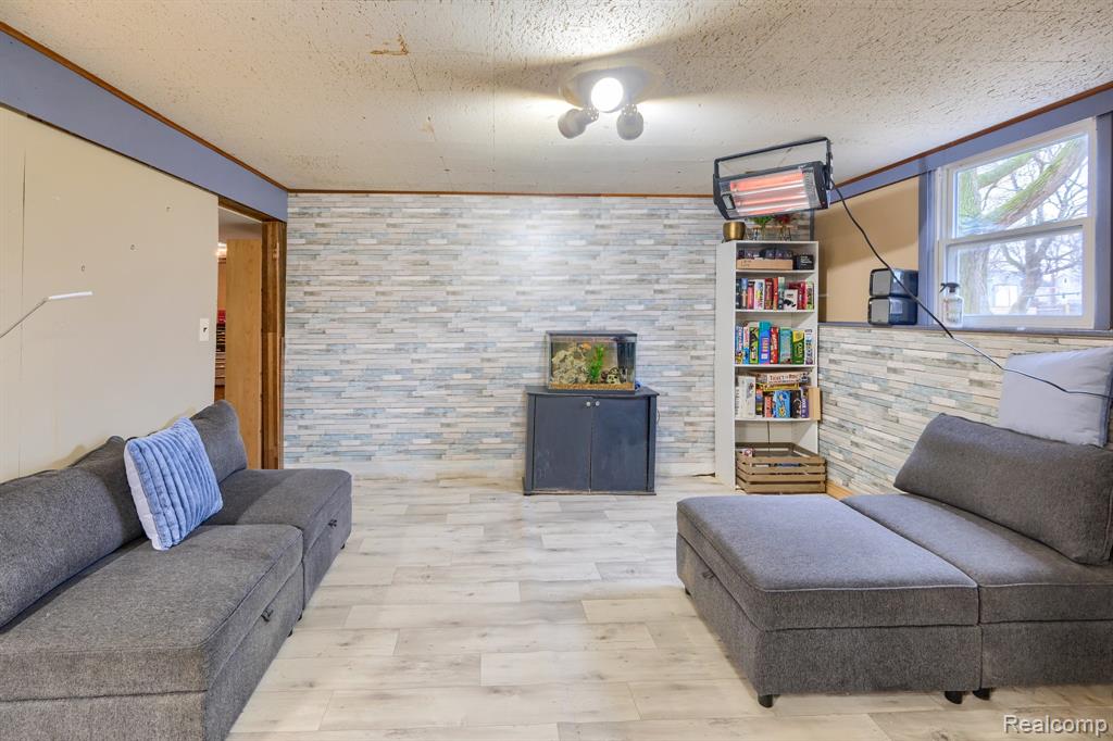 8250 Rockwood Avenue, Mount Morris, MI 48458 — Photo 42