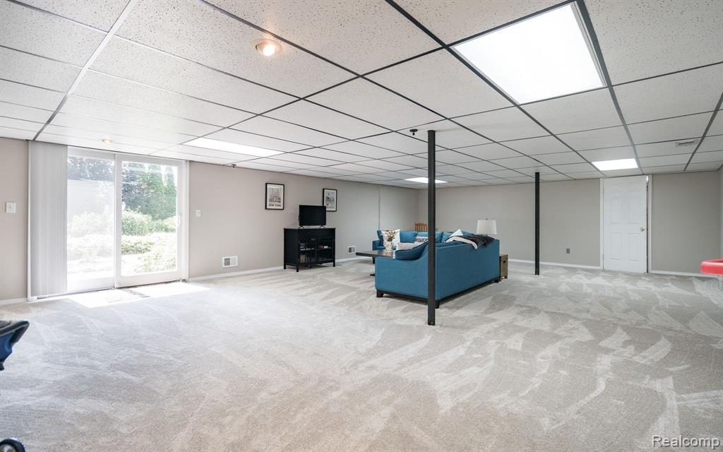4096 Villager Dr Drive, Lake Orion, MI — Photo 35