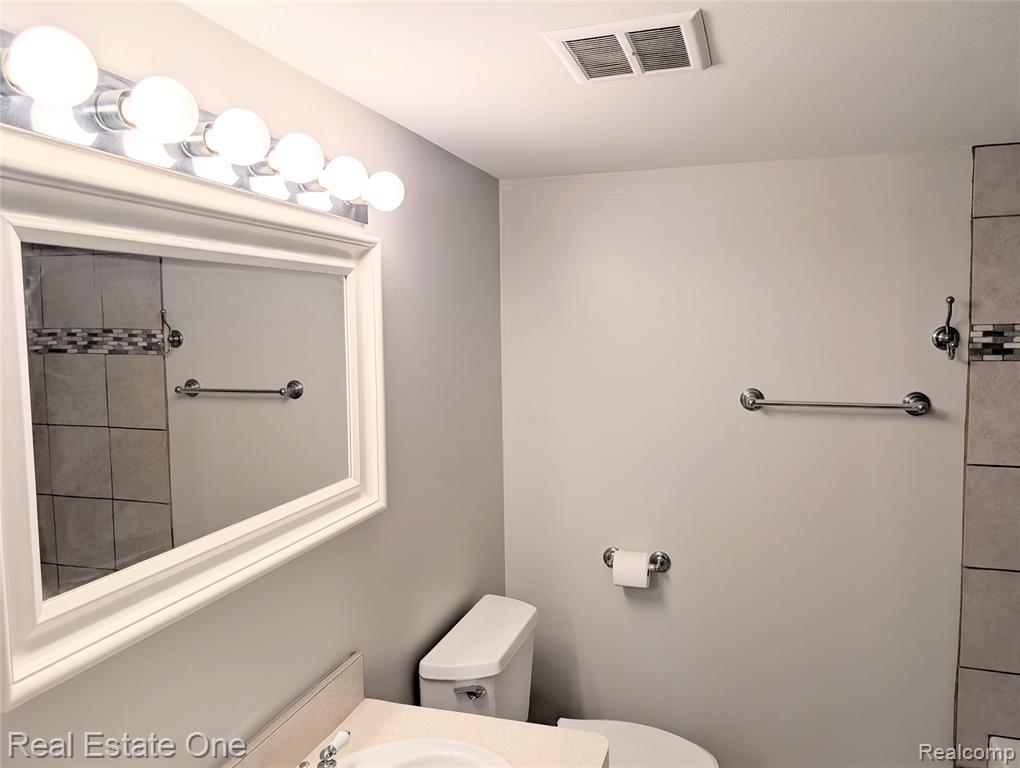 44417 Savery Drive, 145, Canton, MI 48187 — Photo 14