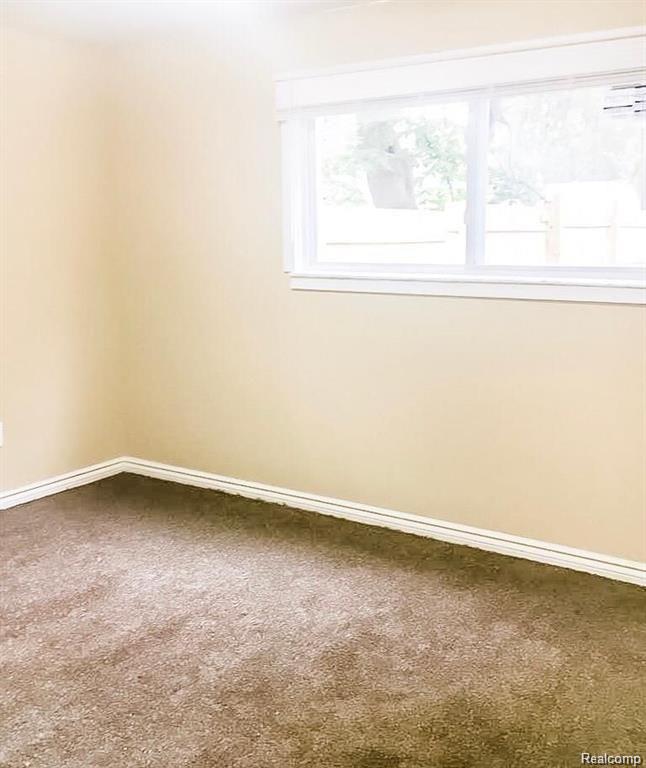 8090 ROBSON Street, Detroit, MI 48228 — Photo 5