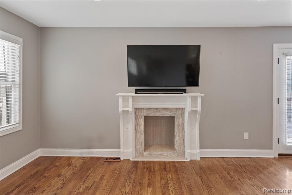986 Smith Avenue, Birmingham, MI 48009 — Photo 22
