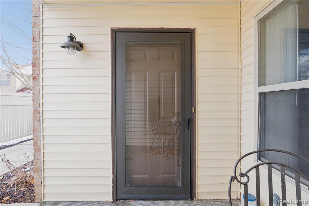 61049 Greenwood Drive, South Lyon, MI 48178 — Photo 7