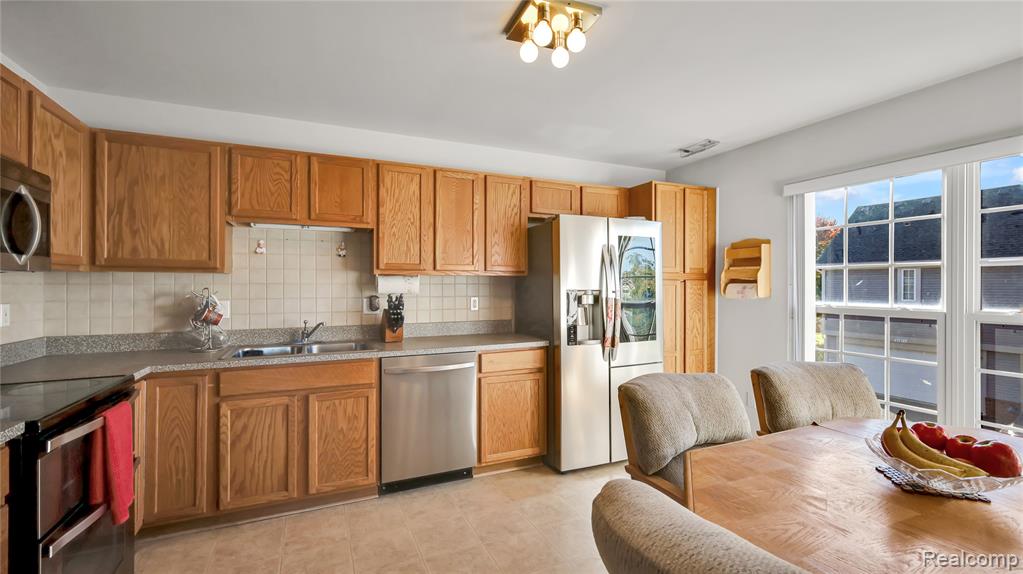 51817 Lionel Lane, Chesterfield, MI — Photo 5