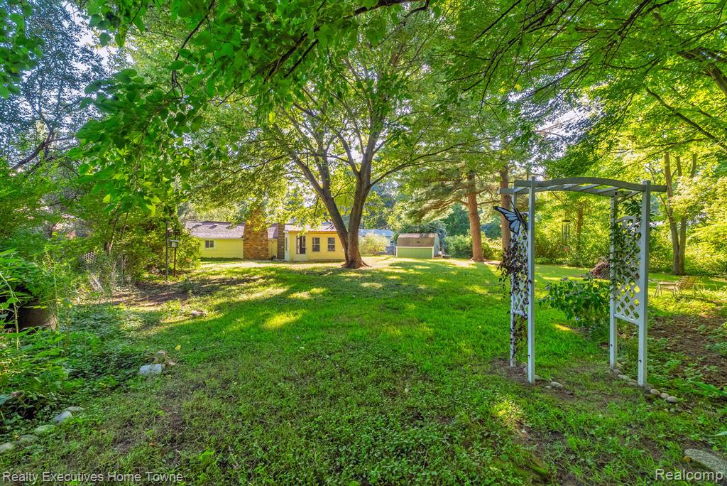 4188 Pine Grove Avenue, Fort Gratiot, MI 48059 — Photo 29